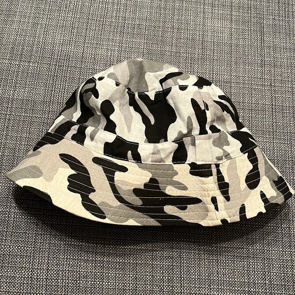 Camo Bucket Hat - Picture 1 of 3